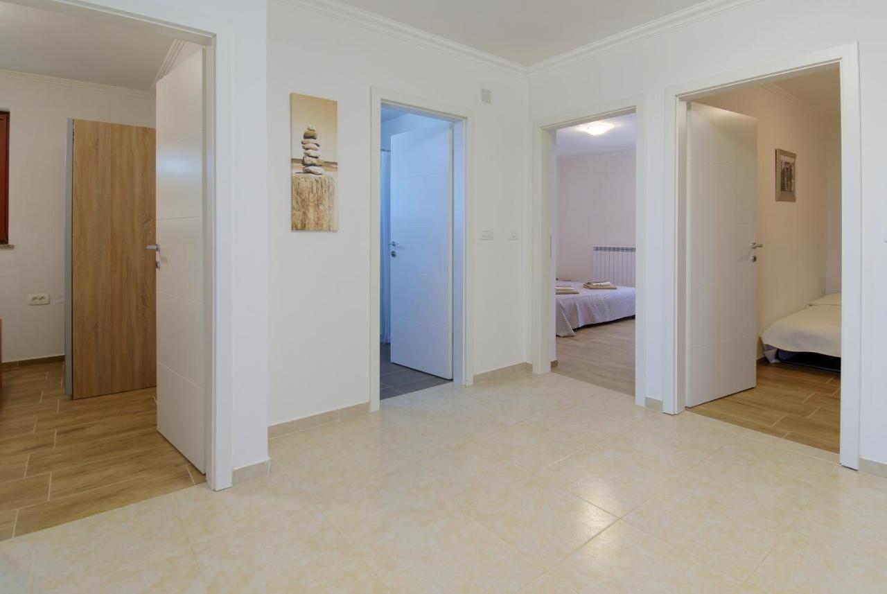 Apartments Belvedere By Rent Istria Plovanija ภายนอก รูปภาพ