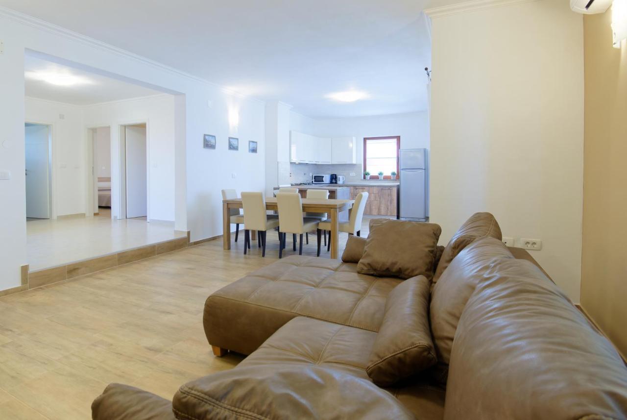 Apartments Belvedere By Rent Istria Plovanija ภายนอก รูปภาพ