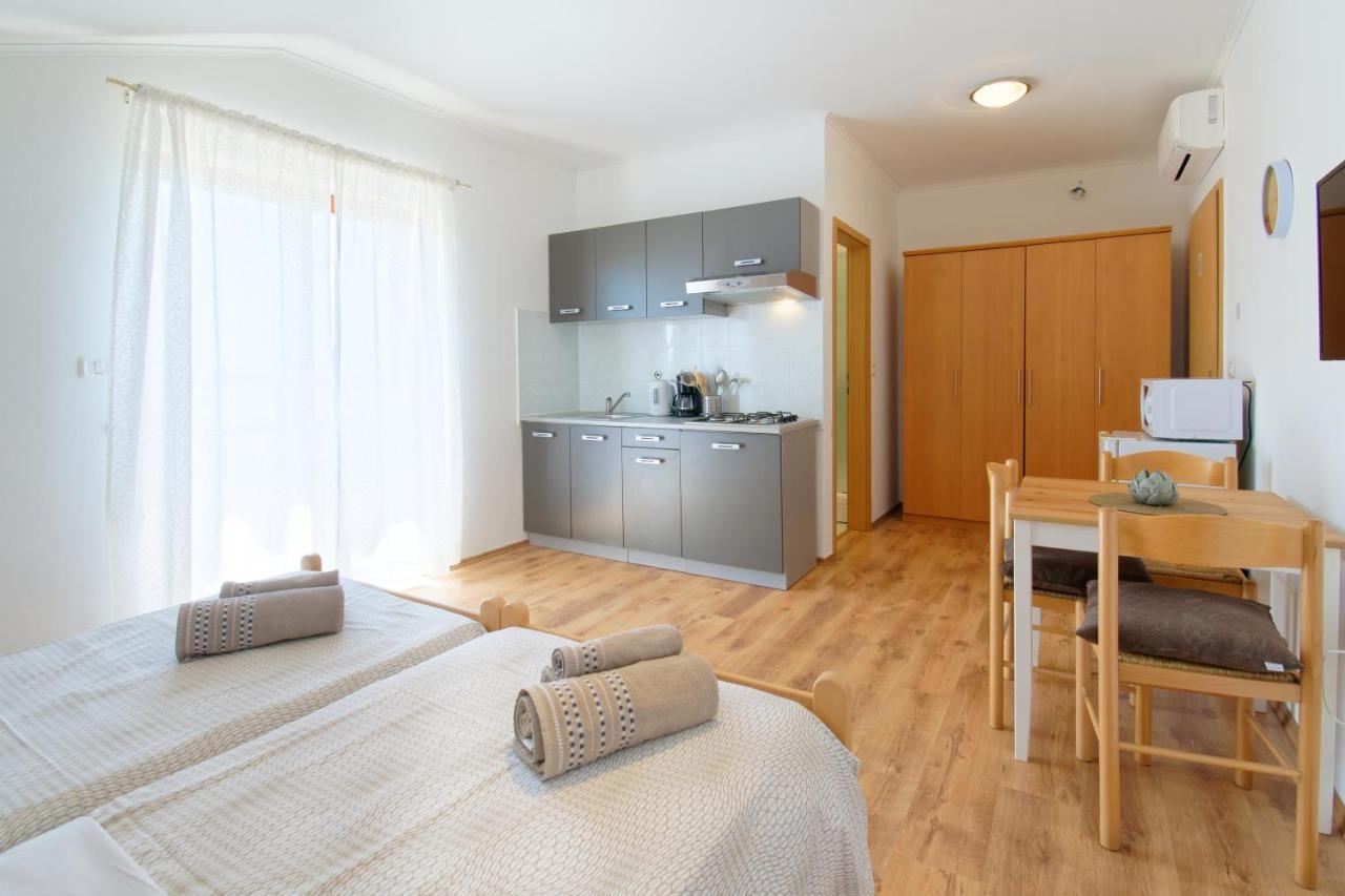 Apartments Belvedere By Rent Istria Plovanija ภายนอก รูปภาพ