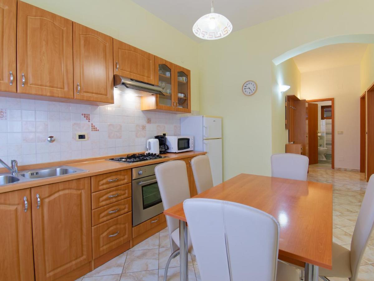 Apartments Belvedere By Rent Istria Plovanija ภายนอก รูปภาพ
